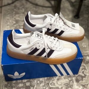 Adidas Sambas